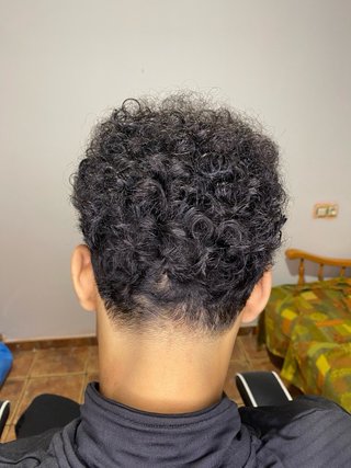 Barbero a domicilio, reserve su cita ahora.