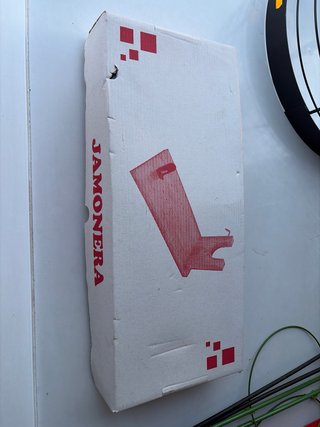 Jamonera de madera