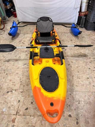 Kayak Alborán con pedales y timón