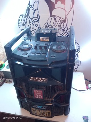 Altavoz LG 500W RMS Negro/Rojo