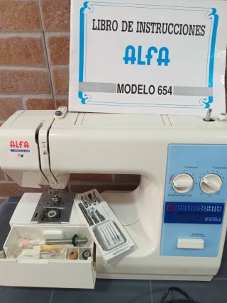 Máquina de coser Alfa Modelo 654