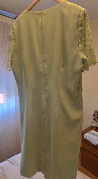 Vestido de encaje con abrigo de gasa