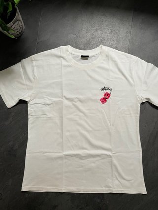 Camiseta Stüssy Blanca Talla M Dados Rojos
