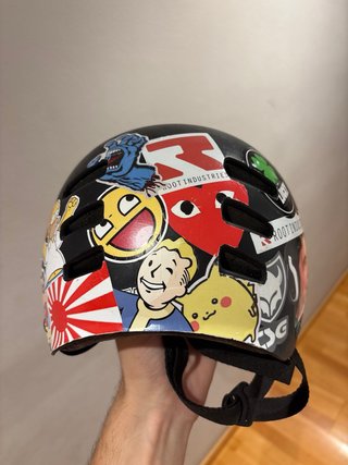Casco DSG Negro con Stickers S-M