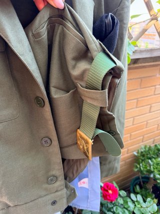 Traje de bonito militar brigada paracaidista
