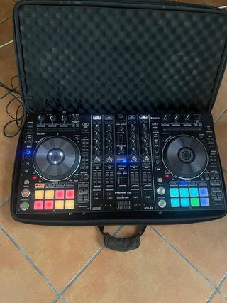 Mesa DJ Pioneer DDJ-RX