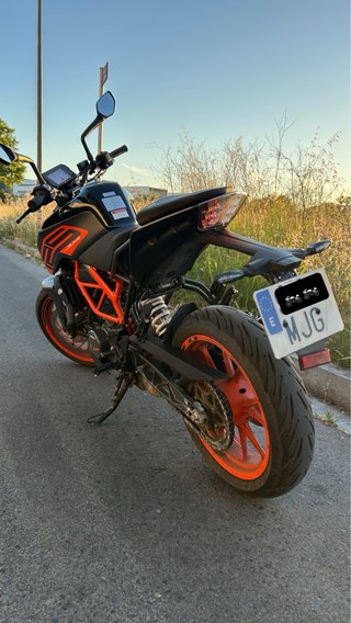 KTM Duke 125