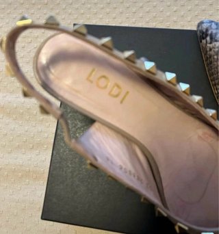 Zapatos de tacón Lodi con tachuelas
