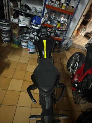 Zontes 125 Z2 Negra y Amarilla