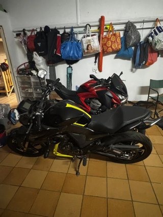 Zontes 125 Z2 Negra y Amarilla
