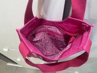 Bolso rosa estilo "Tote Bag" marca J. Waltson