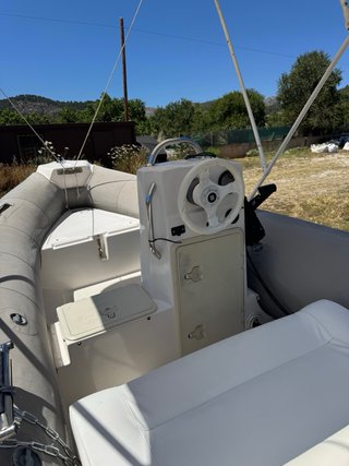 Semirrígida 40cv 4T