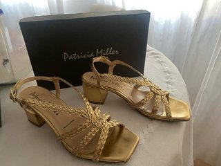 Sandalias Patricia Miller doradas talla 38