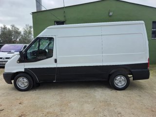 Ford Transit largo y alto