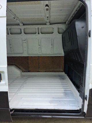 Ford Transit largo y alto