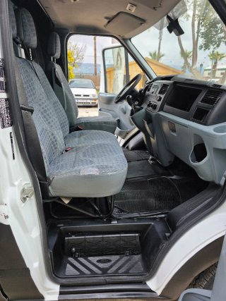 Ford Transit largo y alto