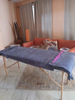 Folding Massage table