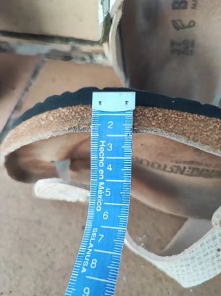 Chanclas Birkenstock Talla 37/38 Beige/Oro