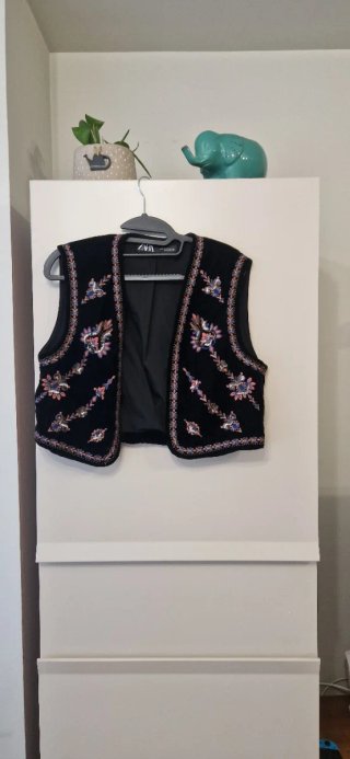 Conjunto camisa y chaleco zara