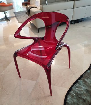 Silla moderna policarbonato .Tec. moldeado por gas