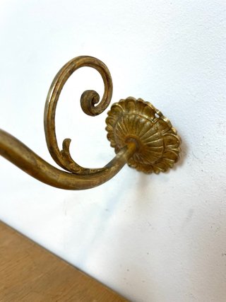 Antiguo aplique Modernista de latón y cristal