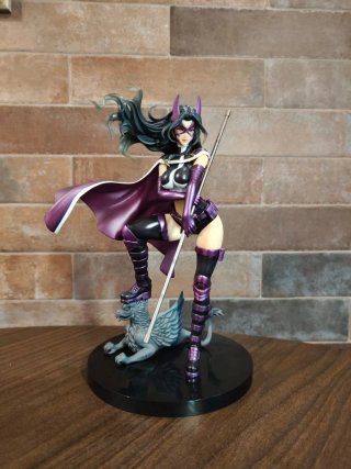 Kotobukiya DC Comics Huntress Bishoujo Statue