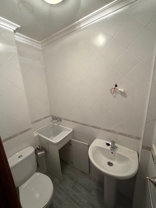 Muebles de baño cerámica y porcelana marca ROCA