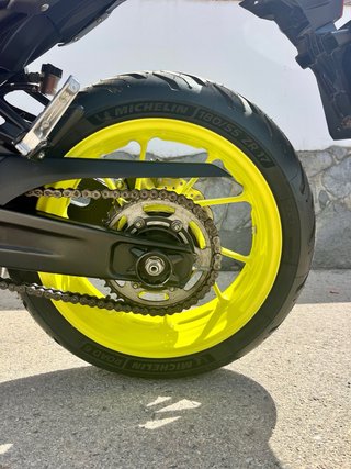 Yamaha MT-07 2018 Gris/Amarillo