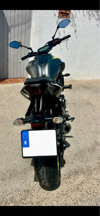 Yamaha MT-07 2018 Gris/Amarillo