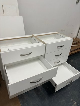 Cajoneras de armario blancas