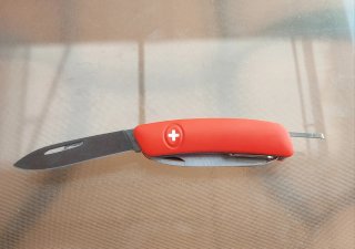 Navaja multiusos Swiza roja