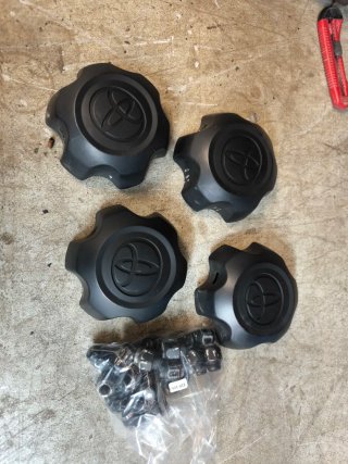 Llantas Toyota Hilux / Land Cruiser 17