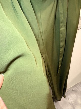 Pantalones verdes con cinturón