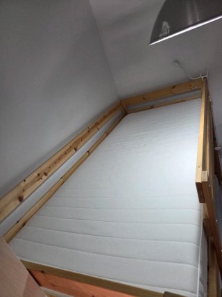 Litera 90x200cm + 2 colchones