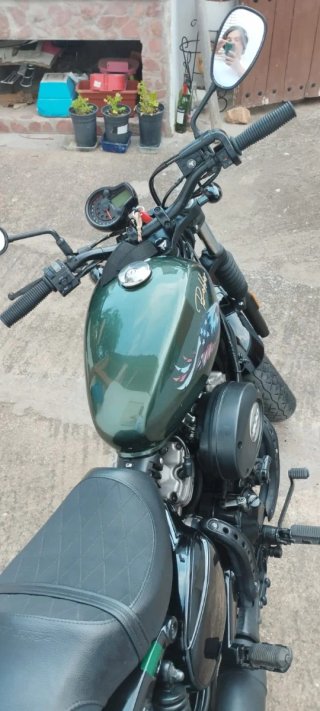 Hyosung GV300 Bobber