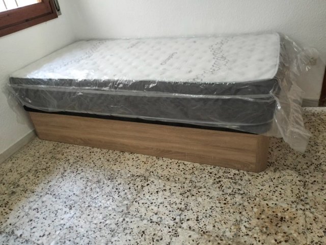 Canapé abatible madera y tela