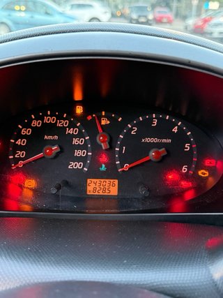 Nissan Micra k12 2004