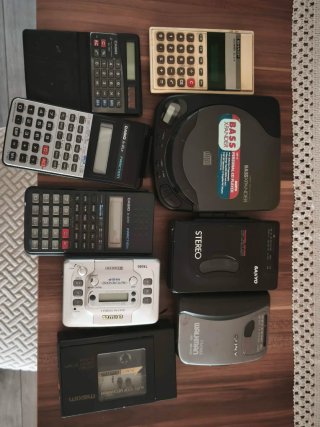 Lote Electrónica: Calculadoras, Walkman, leer.