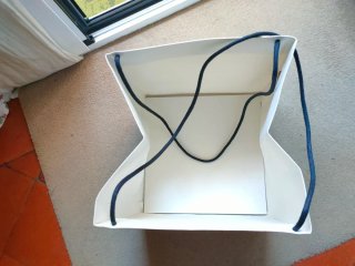 Bolsa Loewe cuadrada.