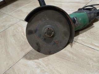 Amoladora Hitachi Radial
