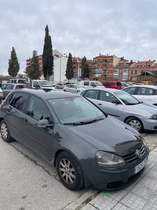 Volkswagen Golf 2003