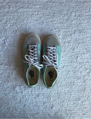 Vans gris y turquesa