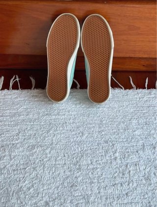 Vans gris y turquesa