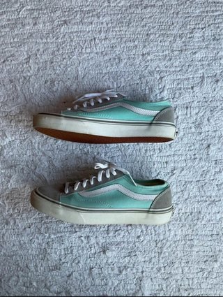Vans gris y turquesa