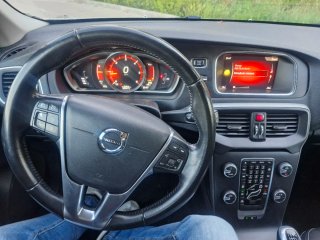 Volvo V40 2017