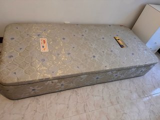 Canapé Pikolín 90x190 con ruedas