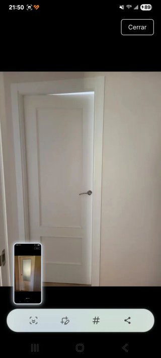 Puerta blanca con cristal lacadas