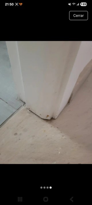 Puerta blanca con cristal lacadas