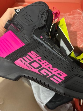 Botas de montar en moto mujer,talla 36. A estrenar