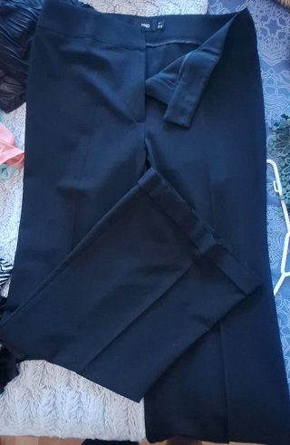 Traje chaqueta y pantalón negro Mango